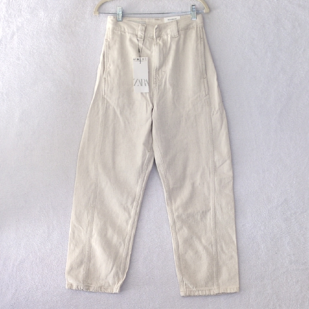 Zara High-Rise Straight Jeans in Light Beige
